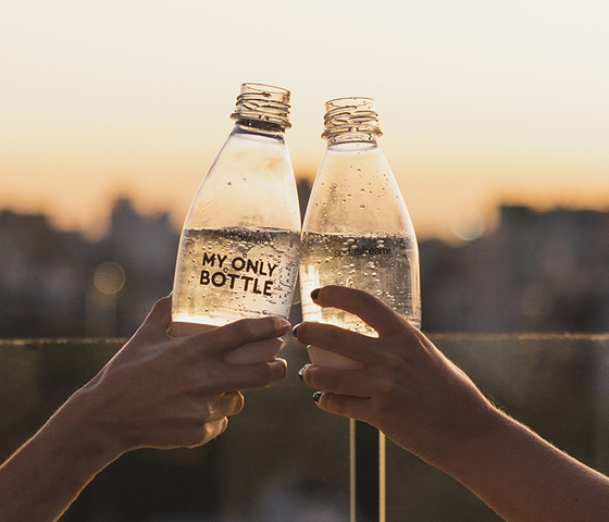 1l classic bottle, black